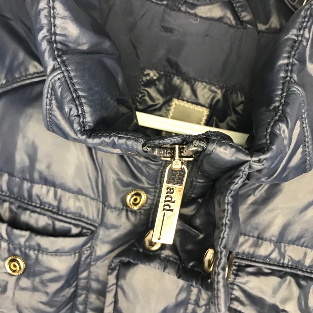 Add winter jacket - Picture 3 of 5